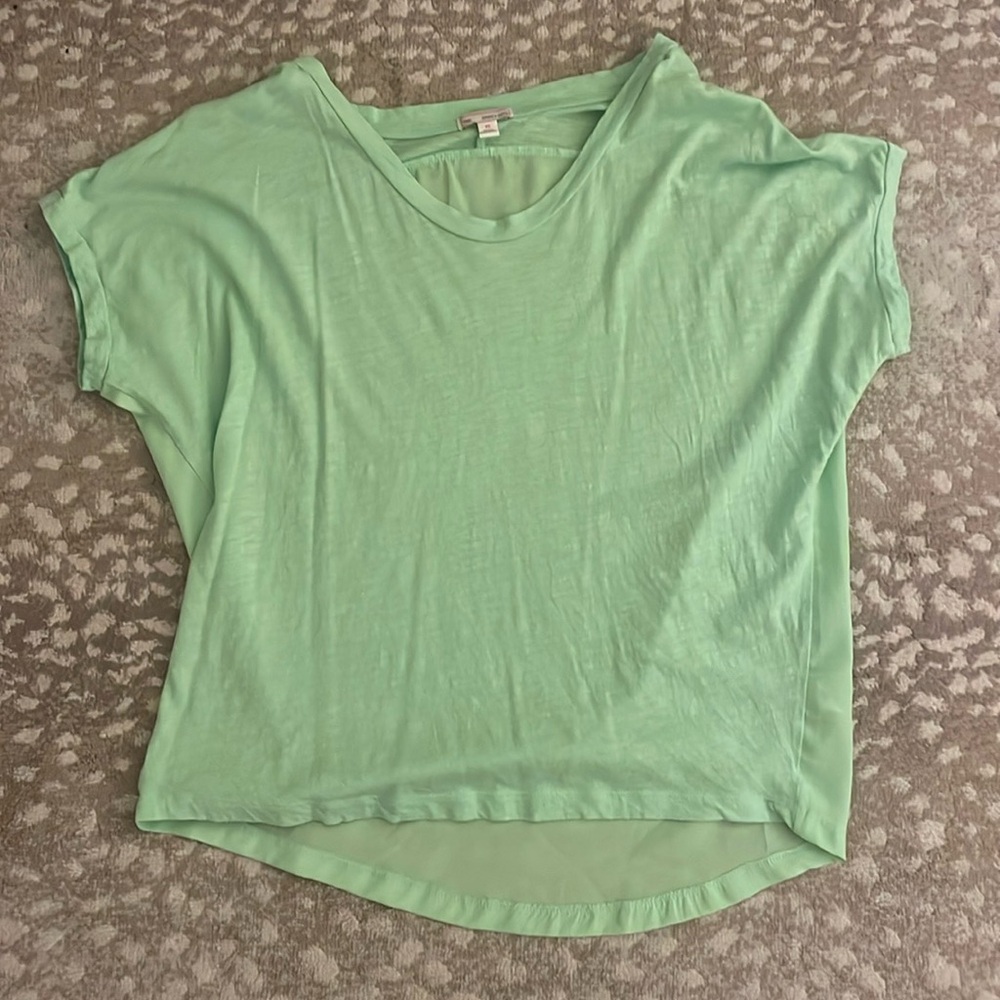 Light green t shirt size XS